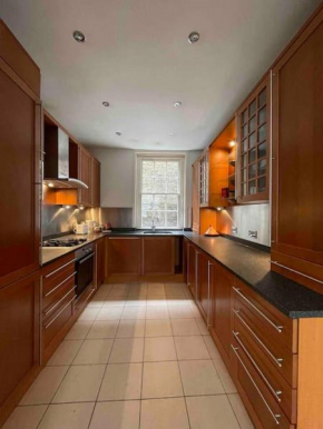 4 Bedroom Townhouse in prime location W2 Paddington Hyde Park